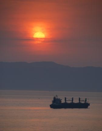 画像: 雑賀崎の夕日です